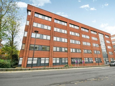 Flat to rent in Electra House, Swindon SN1