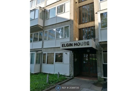 Flat to rent in Elgin House, Warley, Brentwood CM14