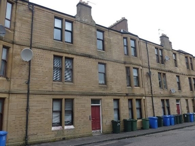 Flat to rent in Firs Street, Falkirk FK2