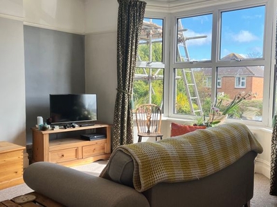 Flat to rent in Grove Road, Worthing BN14