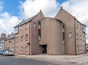 Flat to rent in High Street, Stonehaven, Aberdeenshire AB39