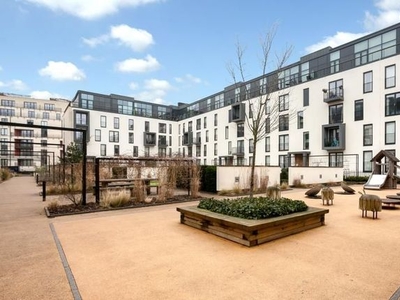 Flat to rent in Highgate, Longmead Terrace, Bath BA2