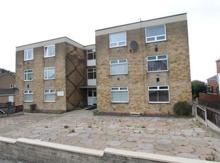 Flat to rent in Huddersfield Road, Barnsley S75