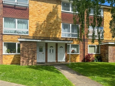 Flat to rent in Inglewood Court, Liebenrood Road, Reading, Berkshire RG30