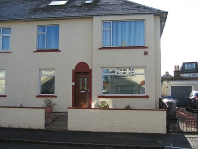Flat to rent in Kelvin Street, Largs, North Ayrshire KA30