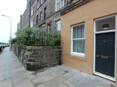 Flat to rent in Meadowbank Terrace, Meadowbank, Edinburgh EH8