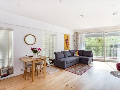 Flat to rent in Mill Stream House, Norfolk Street, Oxford OX1