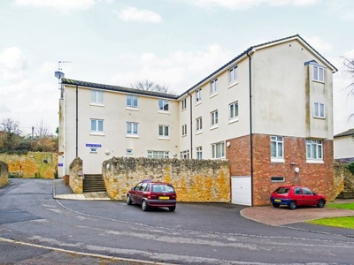 Flat to rent in Moorland Close, Witney, Oxfordshire OX28
