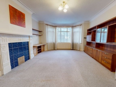 Flat to rent in New Church Road, Hove BN3
