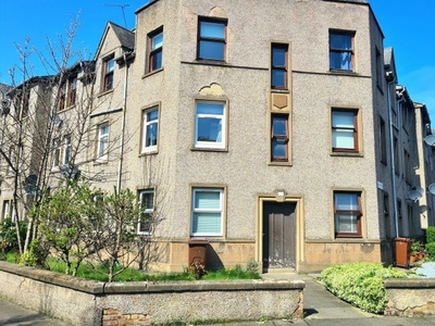 Flat to rent in New Street, Musselburgh EH21