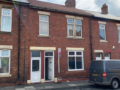 Flat to rent in Norham Road, North Shields NE29