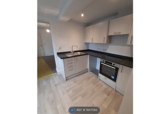 Flat to rent in North Street, Bridlington YO15