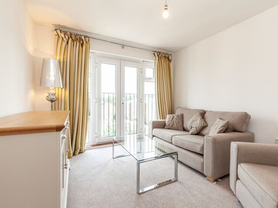 Flat to rent in North Way, Headington, Oxford OX3