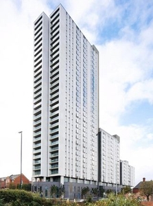 Flat to rent in Oxygen Tower 1, 50 Store Street, Manchester M1
