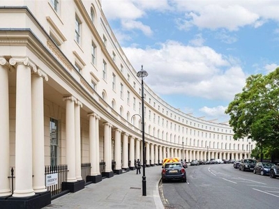 Flat to rent in Park Crescent, London W1B