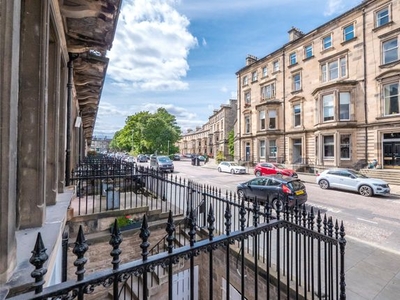 Flat to rent in Rothesay Place, Edinburgh EH3