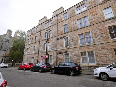 Flat to rent in Sciennes House Place, Newington, Edinburgh EH9