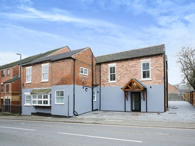 Flat to rent in South Street, Atherstone, Warwickshire CV9