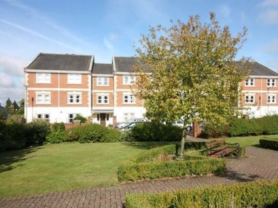 Flat to rent in St. Lukes Square, Guildford GU1