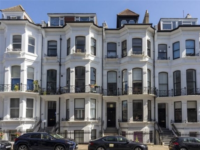 Flat to rent in St. Michaels Place, Brighton, East Sussex BN1