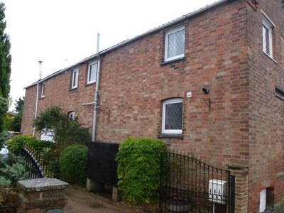 Flat to rent in Station Street, Donington, Spalding PE11