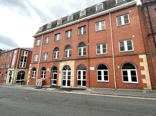 Flat to rent in Thornhill Street, Wakefield WF1