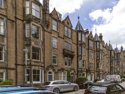 Flat to rent in Warrender Park Crescent, Edinburgh EH9