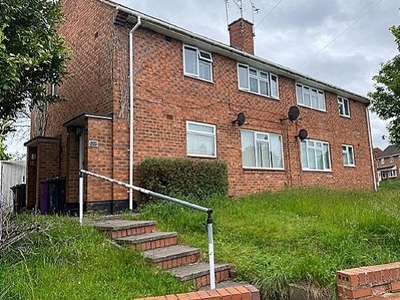 Flat to rent in Westacre Crescent, Finchfield, Wolverhampton WV3