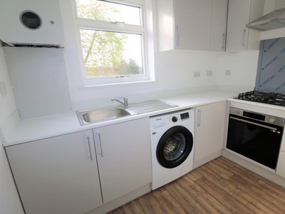 Flat to rent in Westwood Road, Ilford, Essex IG3