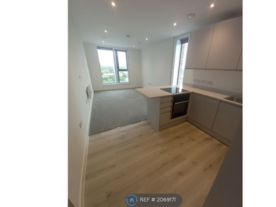 Flat to rent in Wharf End, Trafford Park, Manchester M17
