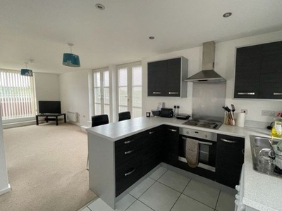 Maisonette to rent in Watkin Road, Leicester LE2