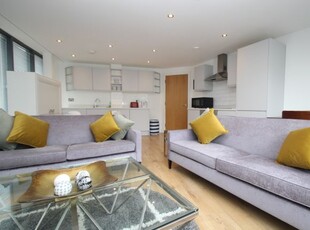 Penthouse to rent in Mabgate, Leeds LS9