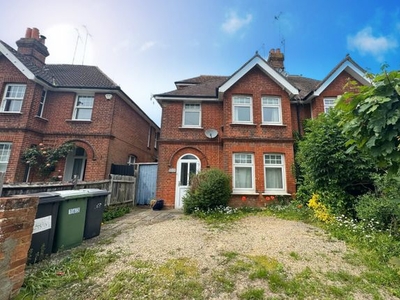 Property to rent in Winchester Road, Basingstoke RG21