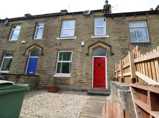 Property to rent in Woodhead Road, Huddersfield HD4