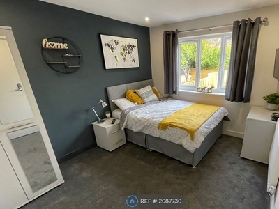 Room to rent in Stoke-On-Trent, Stoke-On-Trent ST4