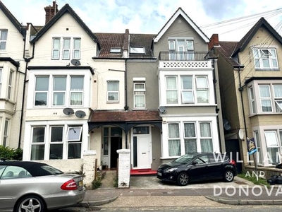 Room to rent in York Road, Southend-On-Sea SS1