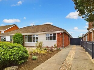 Semi-detached bungalow to rent in Highthorpe Crescent, Cleethorpes DN35