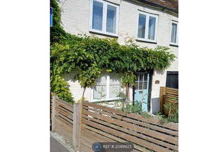 Semi-detached house to rent in Faversham, Faversham ME13