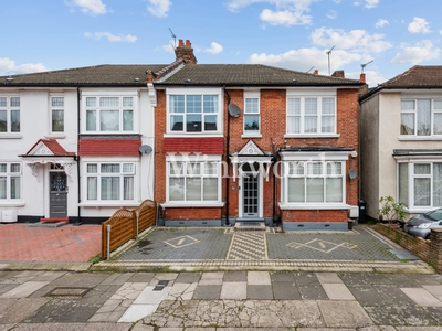 Sidney Avenue, London, N13 1 bedroom flat/apartment in London