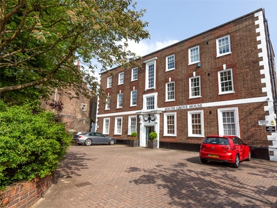 South Grove House, South Grove, London, N6 3 bedroom flat/apartment in South Grove
