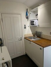 Studio flat for rent in Old Dover Road, CT1