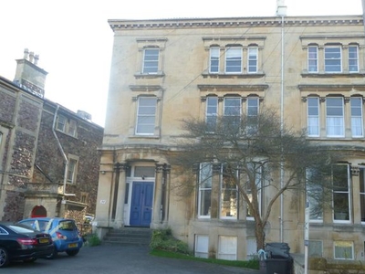 Studio to rent in Cotham Park Mansions, Cotham Park North, Cotham, Bristol BS6