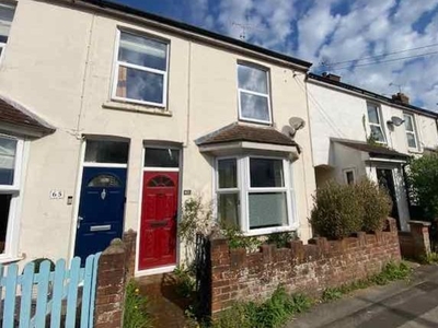 Terraced house to rent in Alton, Hampshire GU34