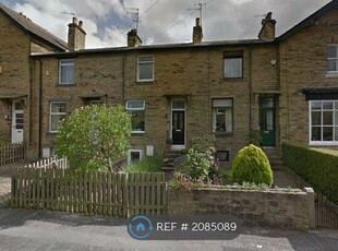 Terraced house to rent in Ash Grove, Ilkley LS29