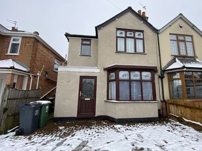 Terraced house to rent in Beechfield Avenue, Birstall LE4