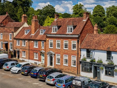 Terraced house to rent in Castle Street, Farnham, Surrey GU9