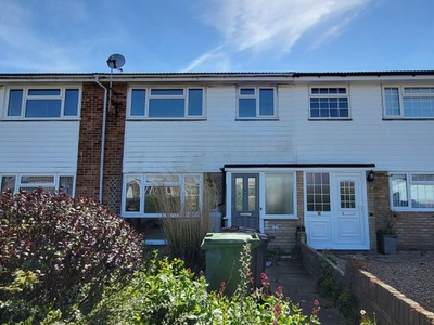 Terraced house to rent in Cornwallis Close, Eastbourne BN23