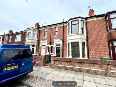 Terraced house to rent in Highgrove Road, Portsmouth PO3