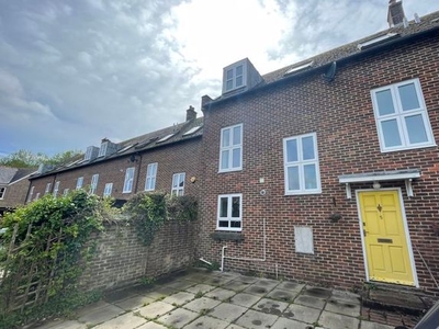 Terraced house to rent in Jubilee Terrace, Chichester PO19