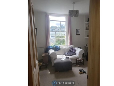 Terraced house to rent in Lewes, Lewes BN7